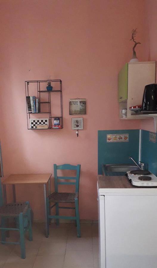 Αmmos Rooms Palaiochora Exterior photo